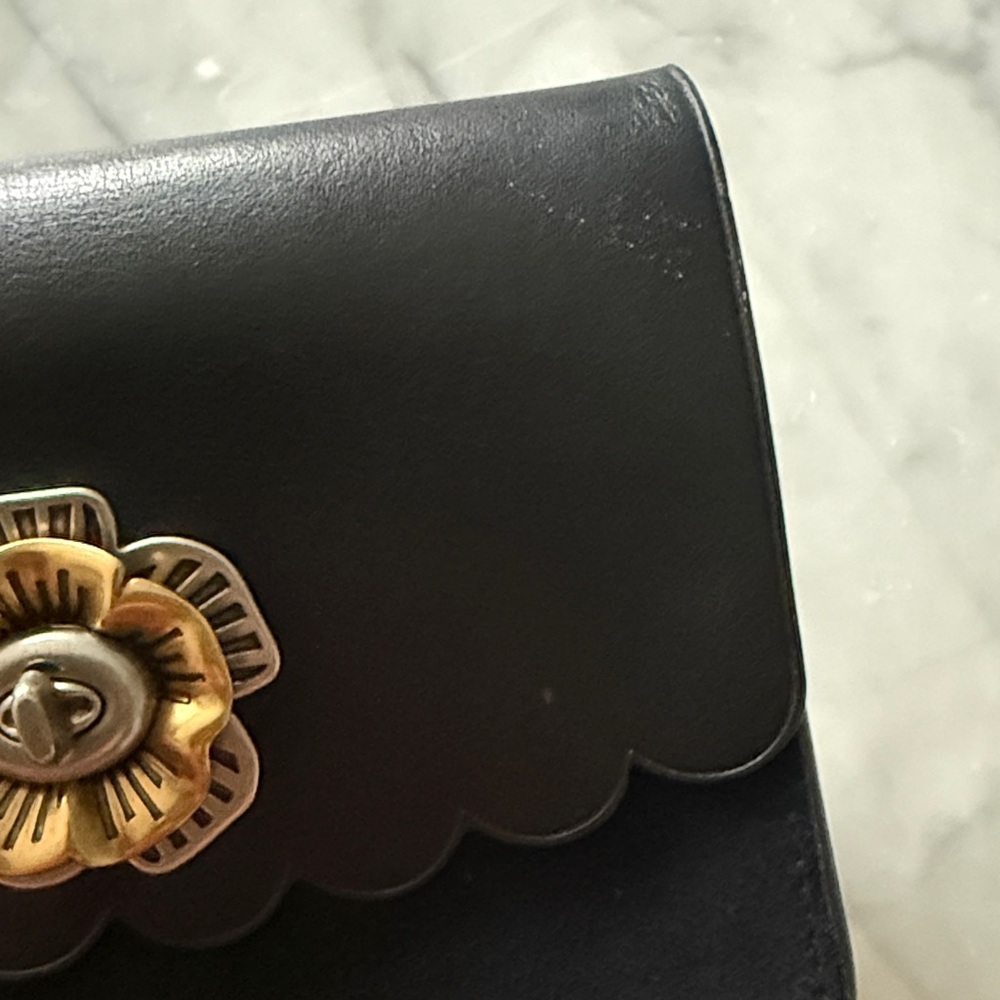 Coach Bowery Mini Crossbody Black Leather - Picture 3 of 7